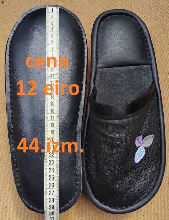 Dabīgo materiālu čības. 44.izm.