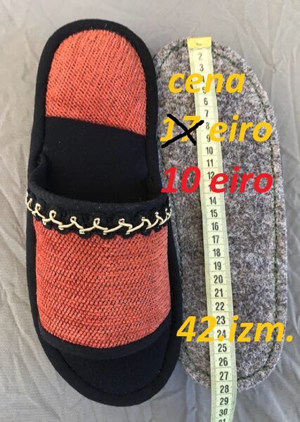 Parastās- lētās 42. izm 